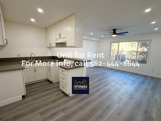 Building Photo - Breed Apartments Unit 102