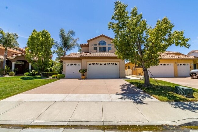 Photo - 32579 Valentino Way