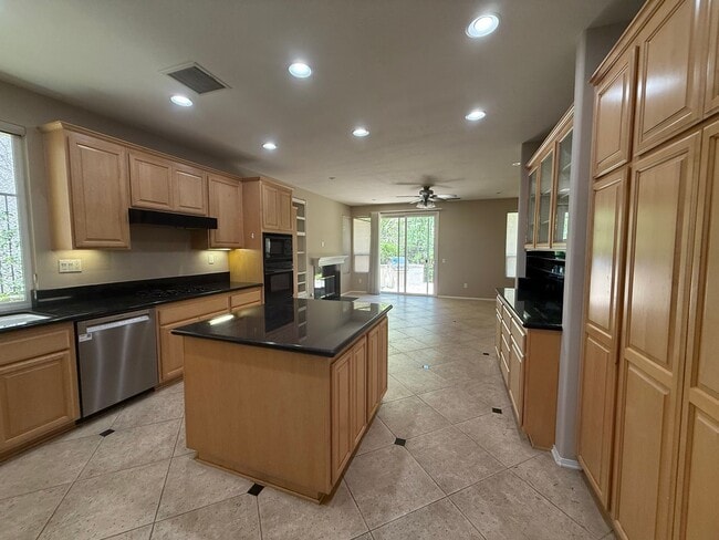 Photo - 3 bed, 2 bath single story first time rental in desirable guard gated Sorrento Community