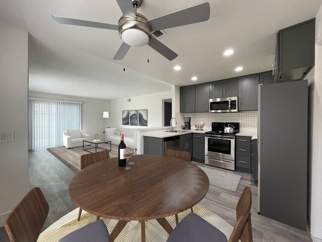 Photo - Country Club Apartments