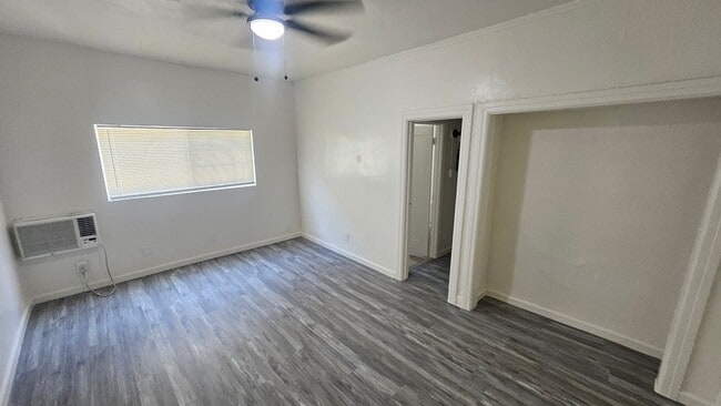 Photo - 239 W 25th St Unit 4