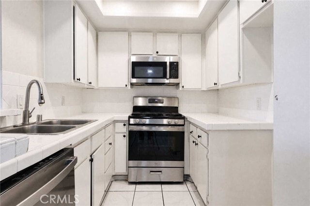 Building Photo - 700 W 3rd St Unit B206