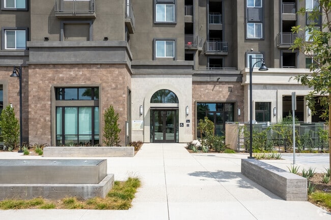 Apartment Complex - Entrance - Wagon Wheel Town Square