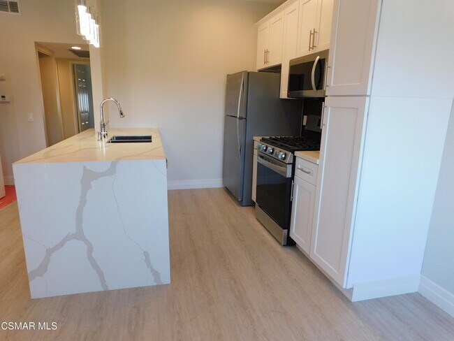 Photo - 116 Maegan Pl