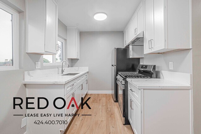 Photo - 1909 Buckingham Rd Unit 14