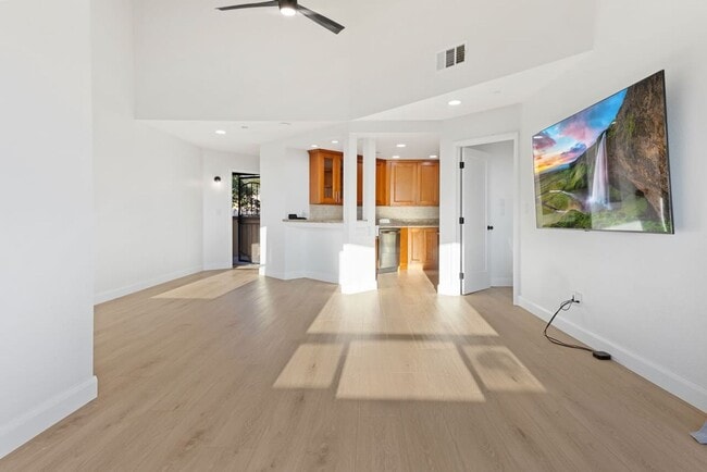 Photo - Ocean View 2 Bed Condo with Private Balcony + Garage