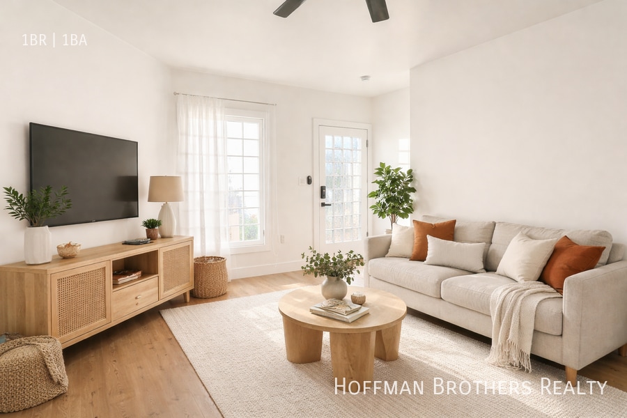 1182 1/2 N Edgemont St - - 1182 1/2 N Edgemont St -