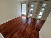 Photo - 1426 Main St Unit B