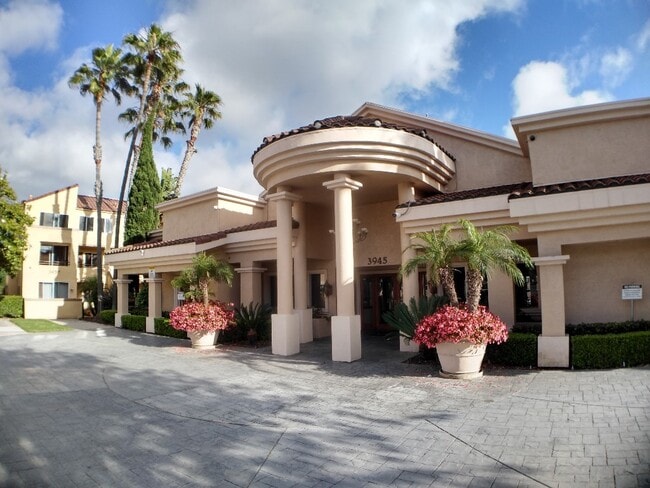 Club House - 3927 Nobel Dr Unit 70