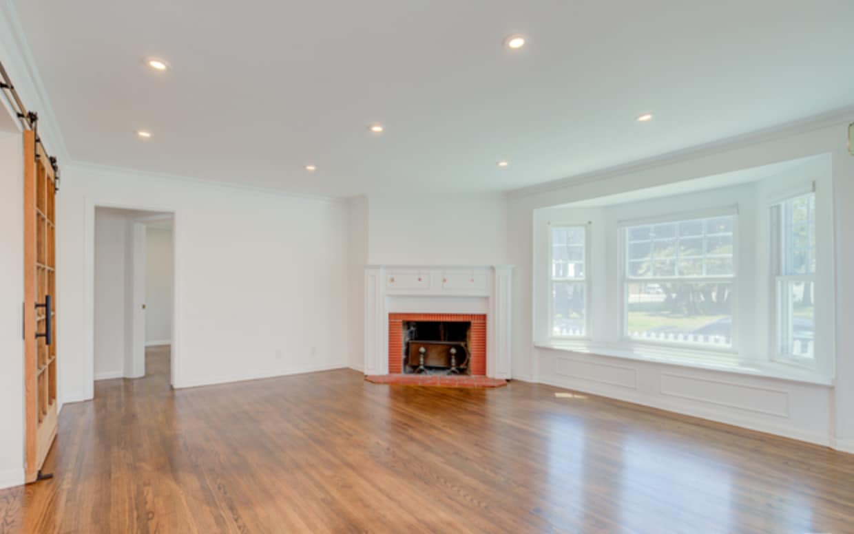 living room - 7612 Earldom Ave