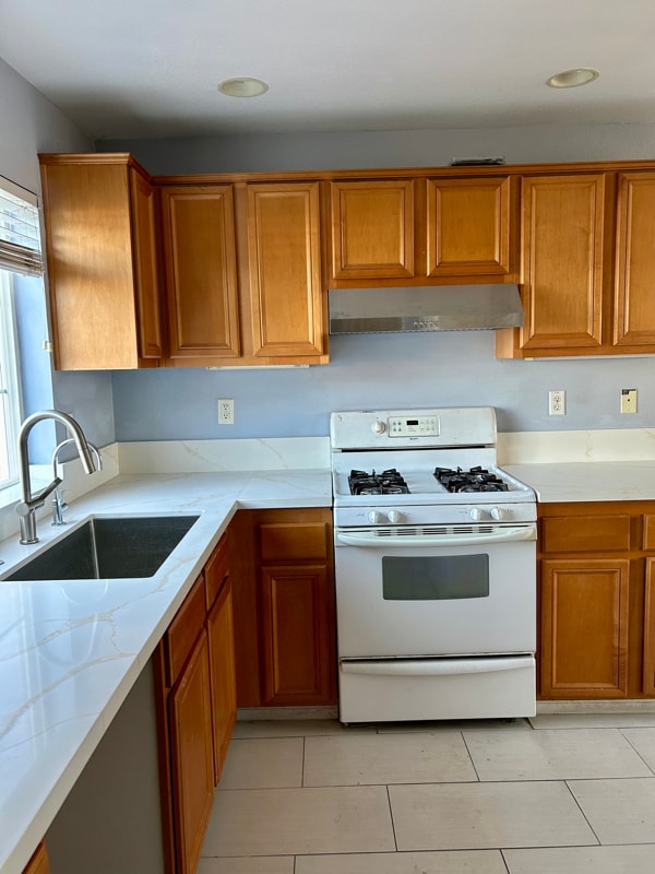 Building Photo - 2193 N Nestor Ave