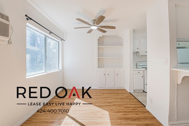 Photo - 10535 Lindley Ave Unit 18