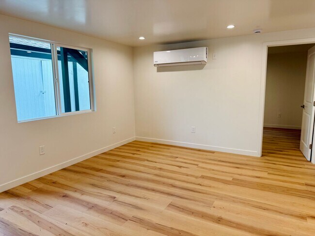 Photo - 2922 8th Ave Unit 2924 1/2 8th Ave