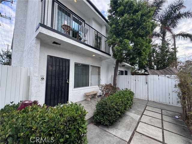Building Photo - 40 S Venice Blvd Unit 2
