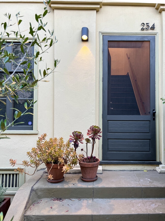 Photo - 234 Columbia Pl Townhome