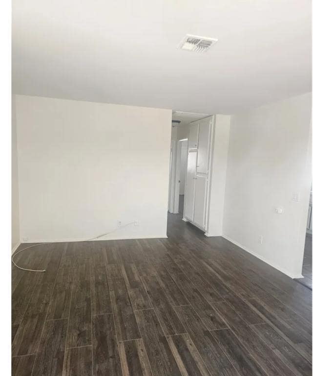 Photo - 45419 10th St W