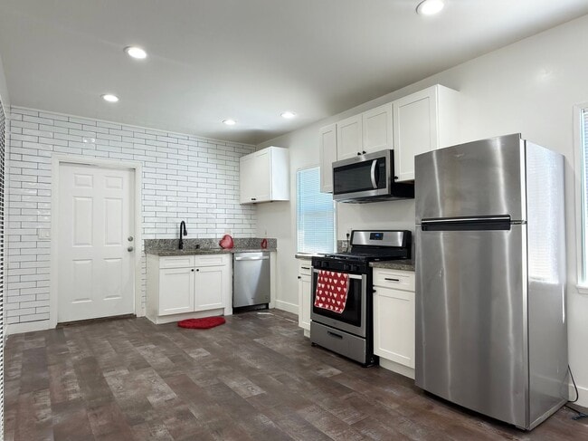 Building Photo - 531 N Virginia Ct Unit 441