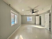 Photo - 294 Woodman St