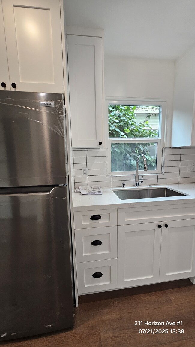 Building Photo - 211 Horizon Ave Unit 1 Rental