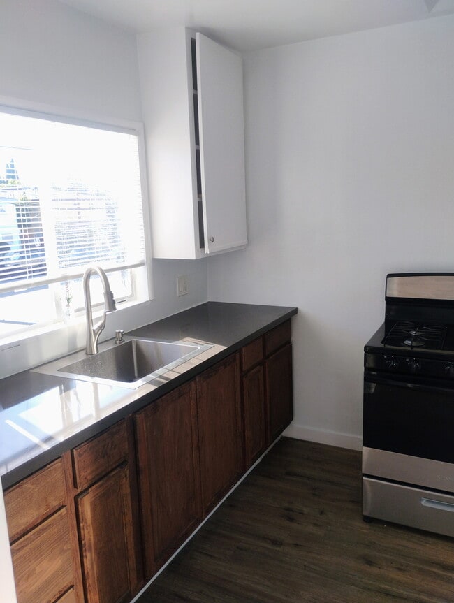 Kitchen - 5643 Laurel Canyon Blvd Unit Laurel7