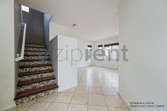 Photo - Unit
