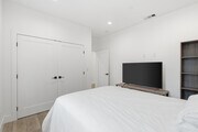 Photo - 13822 Oxnard St Unit 13822 Oxnard St