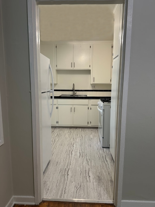 Photo - 1858 N Kingsley Dr Unit 1858