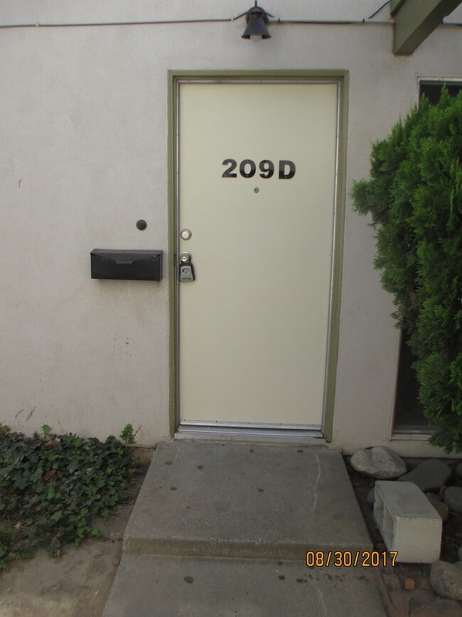 Photo - 209 E Orchard St House