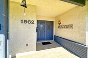Photo - 1562 Whittier Ave House