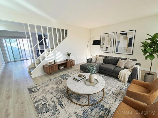 Building Photo - 10421 Carlyle Ct