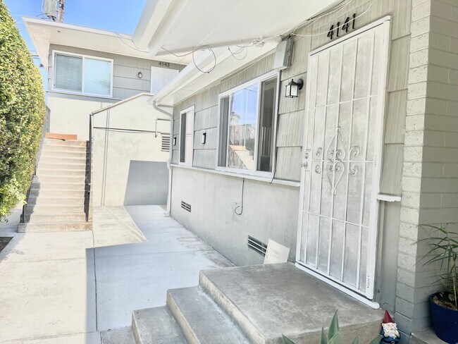Photo - 2 bed 1 bath Apt in North Park Area Unit 4141