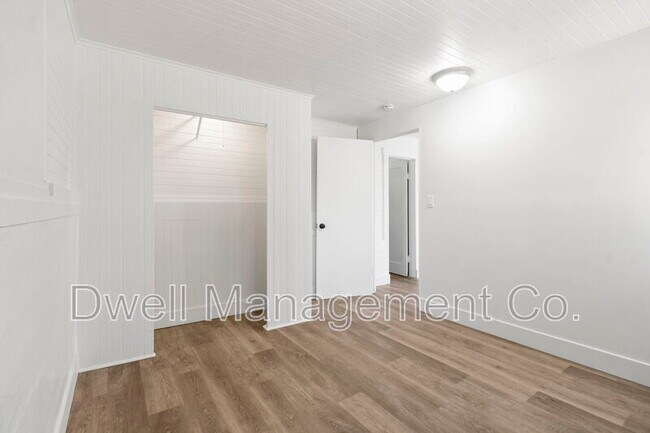 Photo - 4535 Upland St
