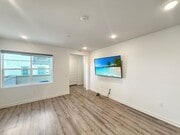 Photo - Beautiful 2B/2.5BA townhouse in San Marcos...