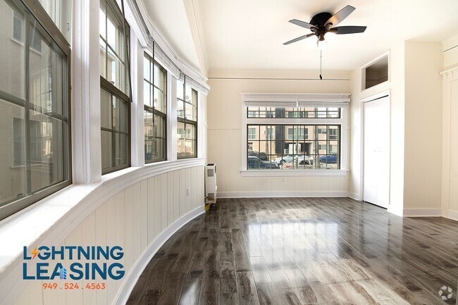Building Photo - 1730 Wilton Pl Unit 8D Rental