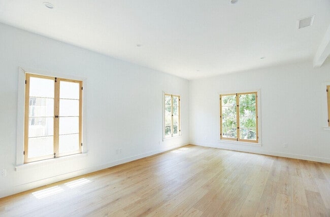 Photo - 428 N Orange Grove Ave