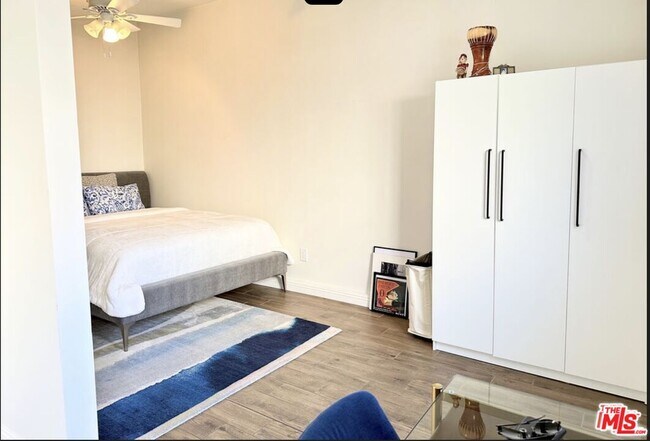 Photo - 225 S Clark Dr