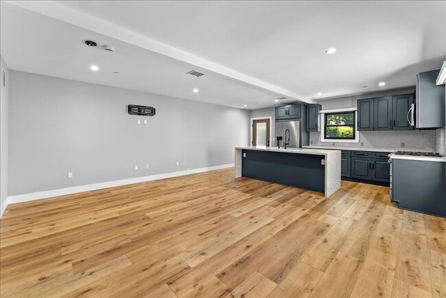 Photo - 1182 West Blvd Unit B