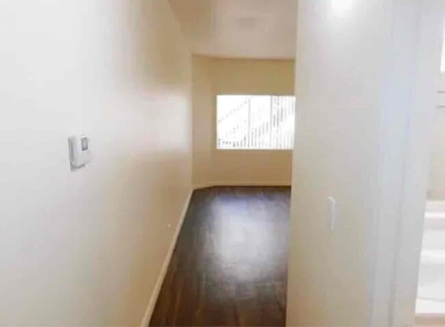 Photo - 14805 Magnolia Blvd Unit 102