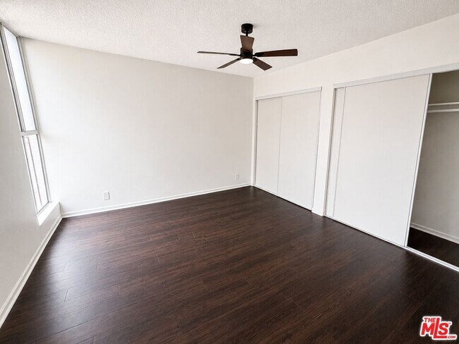 Photo - 1208 W Adams Blvd Unit 14
