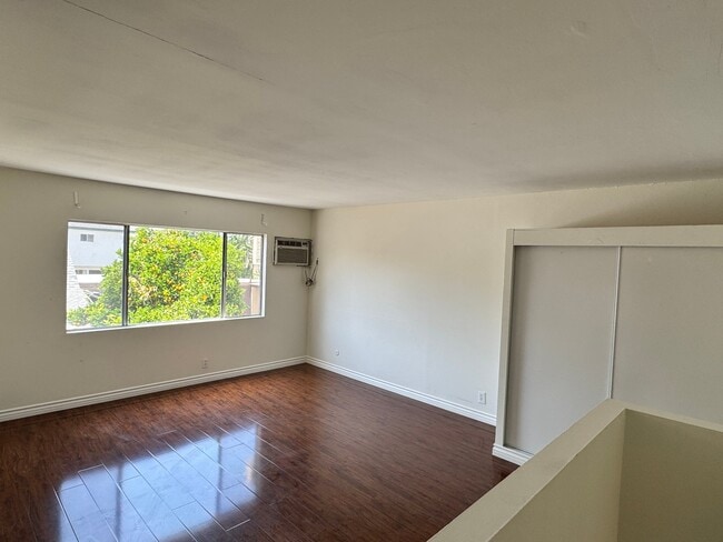 Photo - 293 N Hill Ave Unit 3