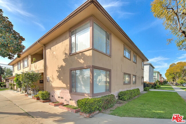 Photo - 3701 Coliseum St