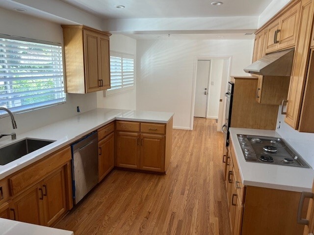 Photo - 9647 Vanalden Ave