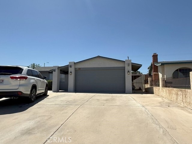 Building Photo - 936 Pinion Dr