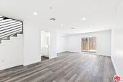 Photo - 17610 Sherman Way House