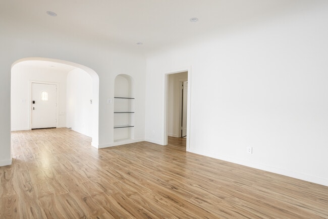 Photo - 740 S Stanley Ave