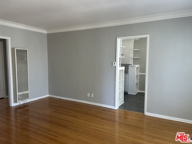 Photo - 4054 Madison Ave Unit E