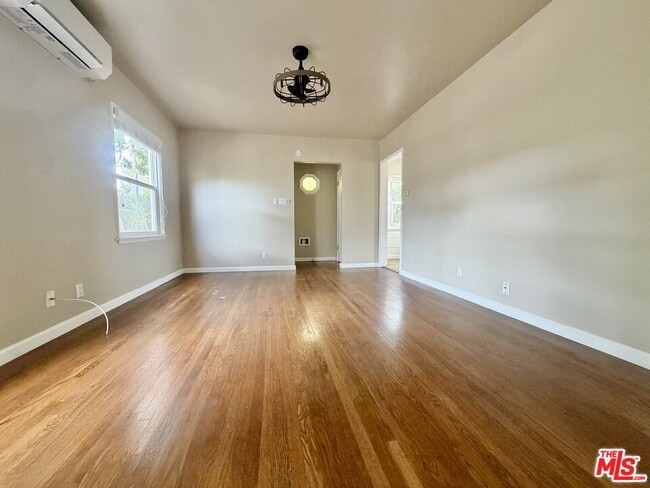 Photo - 1504 Ocean Park Blvd