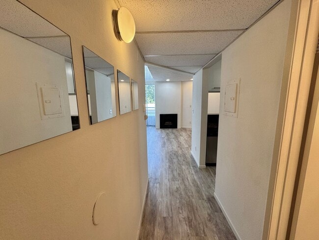 Photo - 3715 S Canfield Ave Unit 203