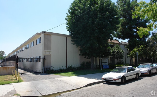 Building Photo - Bryant Street Apartments