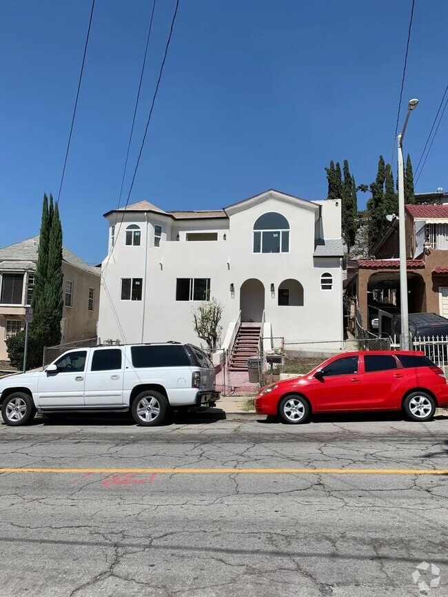 Building Photo - 3603 Pomeroy St Rental